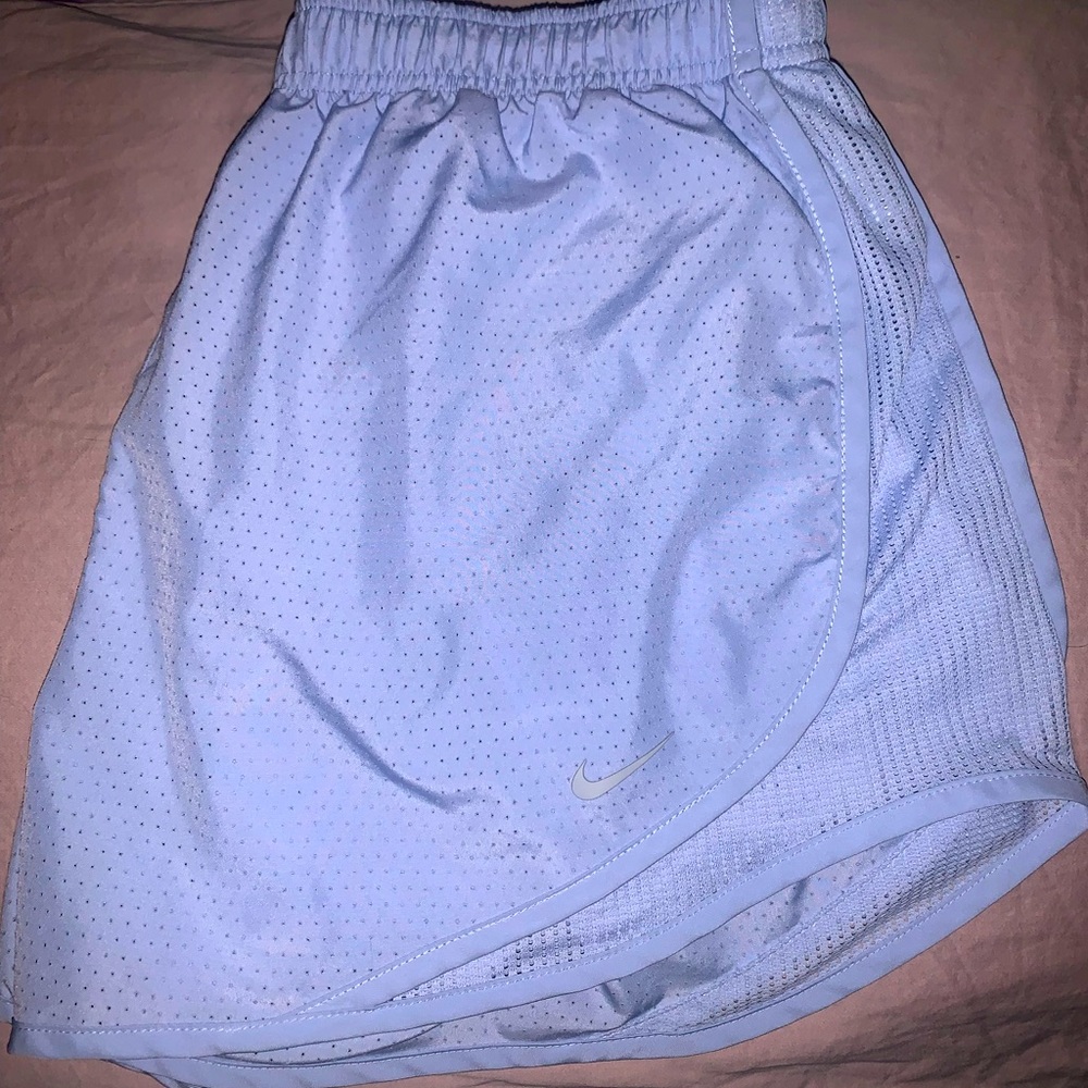 (3/$20) Womens nike running shorts size (Large)